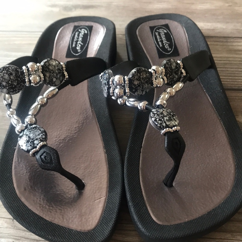 Grandco Beaded Sandals Size 7 Brand New